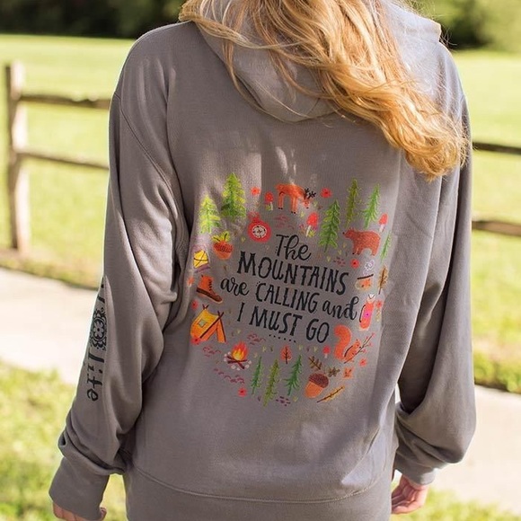 Natural Life mountains calling hoodie - Picture 1 of 7